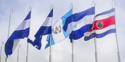 Historia del Himno a Centroamérica