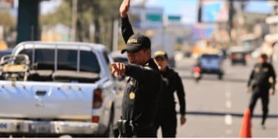 Retención y consignación de documentos de tránsito y vehículo en Guatemala