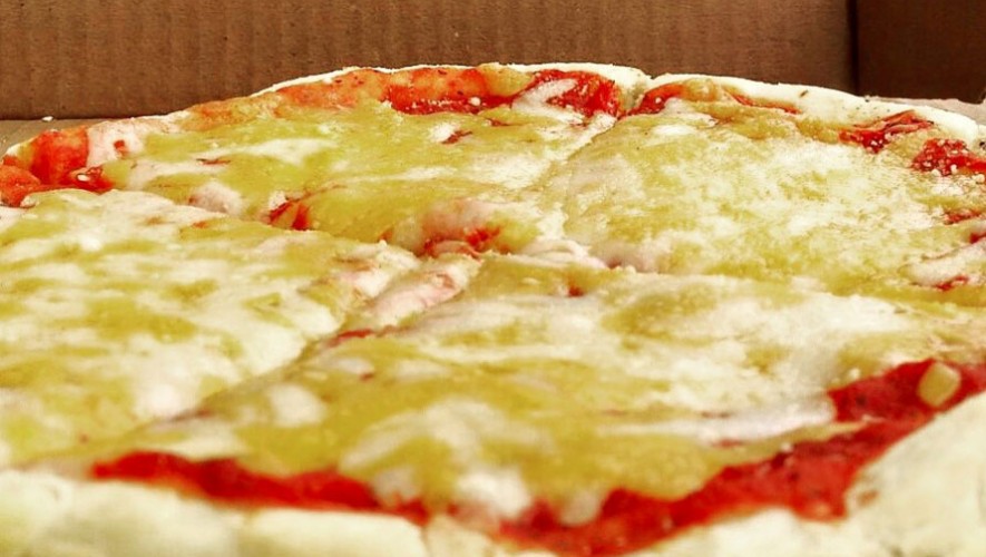 (Foto: Facebook/Brothers Pizza Food Truck)