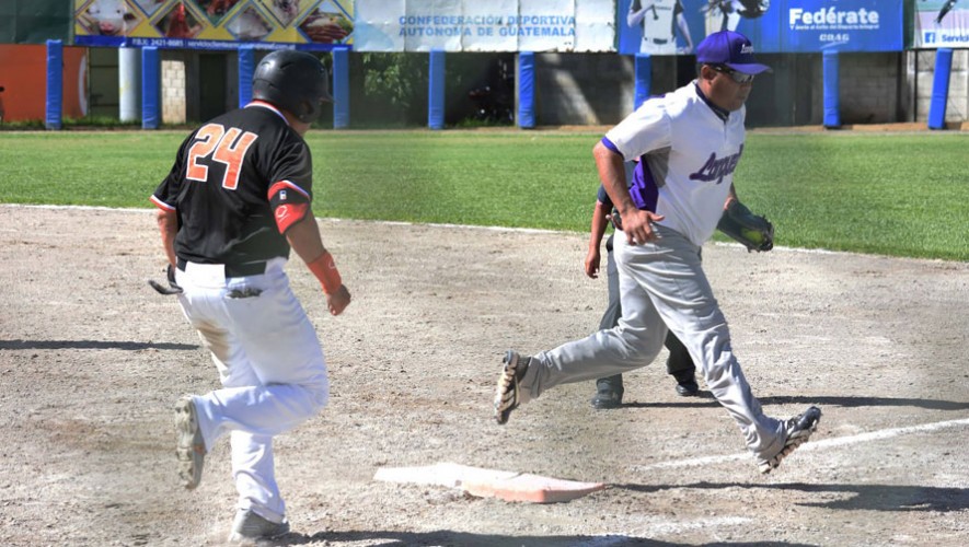 Lanquetín, campeón de sóftbol 2016