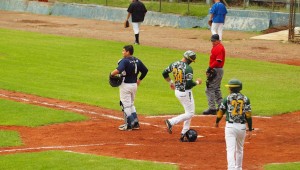Arranca Liga Mayor de bésibol