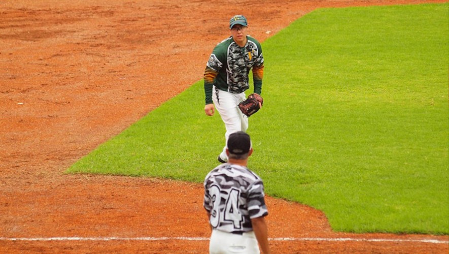 Arranca Liga Mayor de bésibol