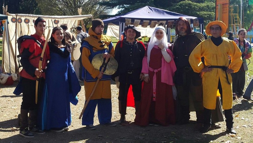 Carrera familiar y Festival Medieval en Antigua Guatemala | Noviembre 2016