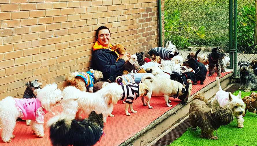 Erick Cruz, el entrenador de perros de Guatemala presenta su primer libro
