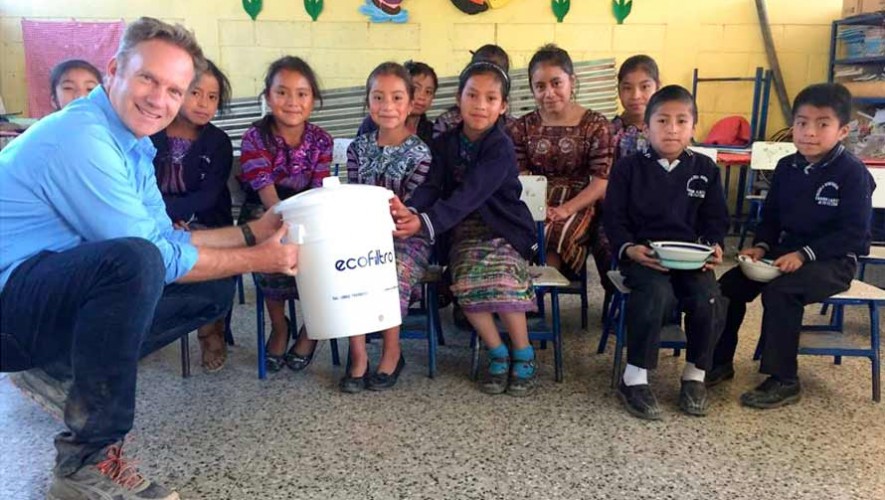 Artistas guatemaltecos compiten para ser la nueva imagen de una marca nacional 2017