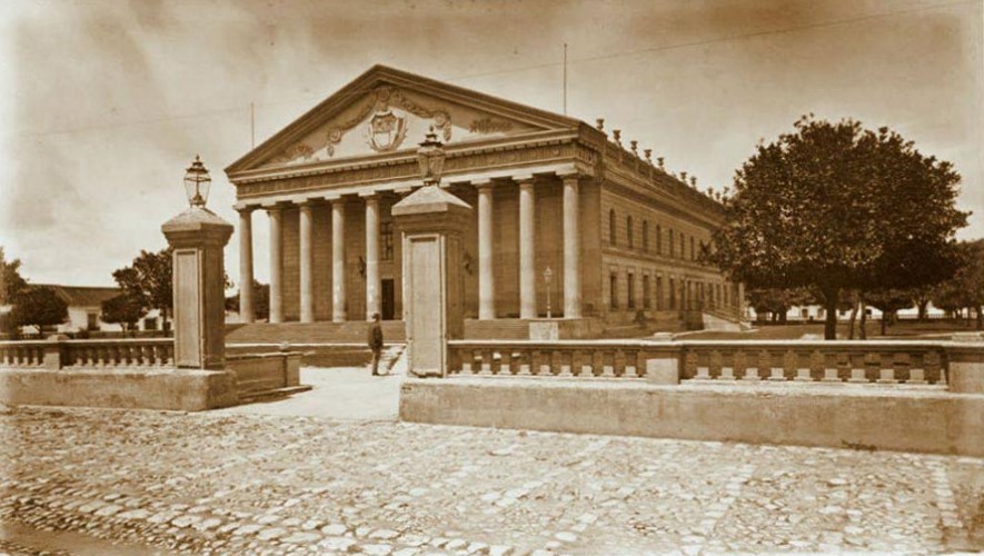 Fotografías de cómo era el Teatro Colón en la Ciudad de Guatemala