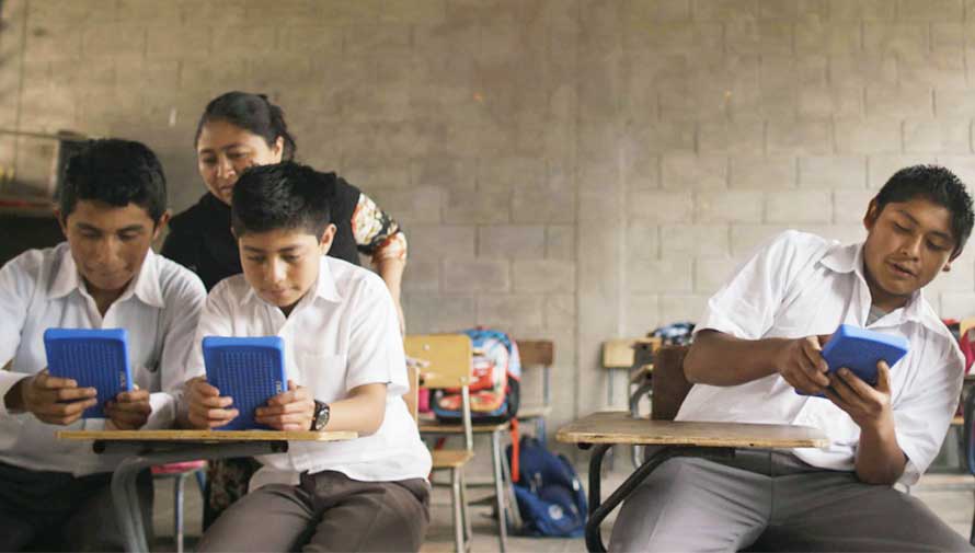 Google elige escuela rural en Guatemala para filmar un video de educación y tecnología