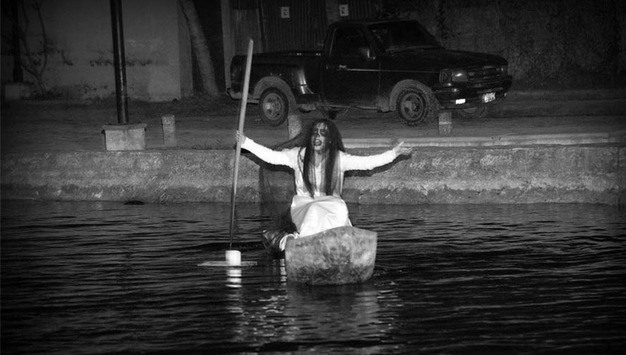 El tour de leyendas que se hace sobre el Lago Petén Itzá
