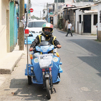 Nuevas motos eléctricas, recolectoras de basura en Santa Catarina Pínula