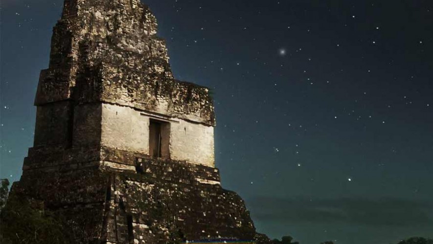 Sergio Montúfar, astrofotógrafo guatemalteco trabaja en un planetario de Argentina