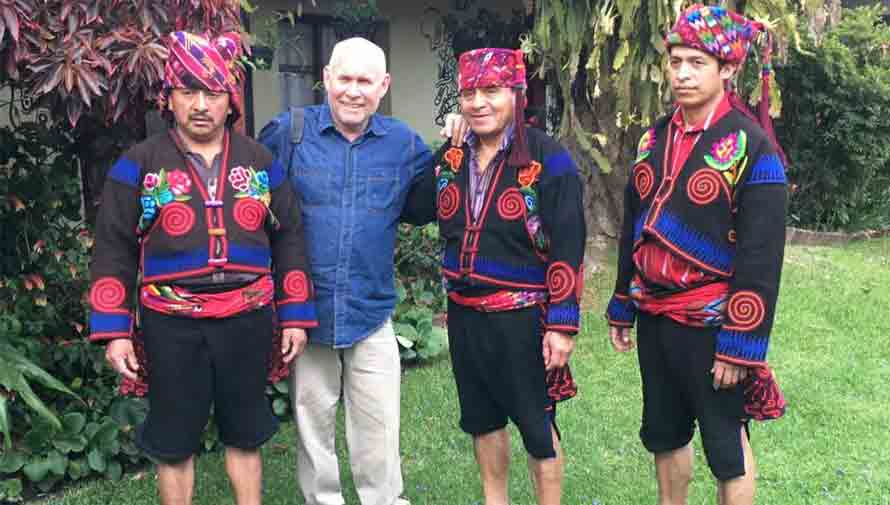 Steve McCurry, fotógrafo de la revista National Geographic visitó Guatemala