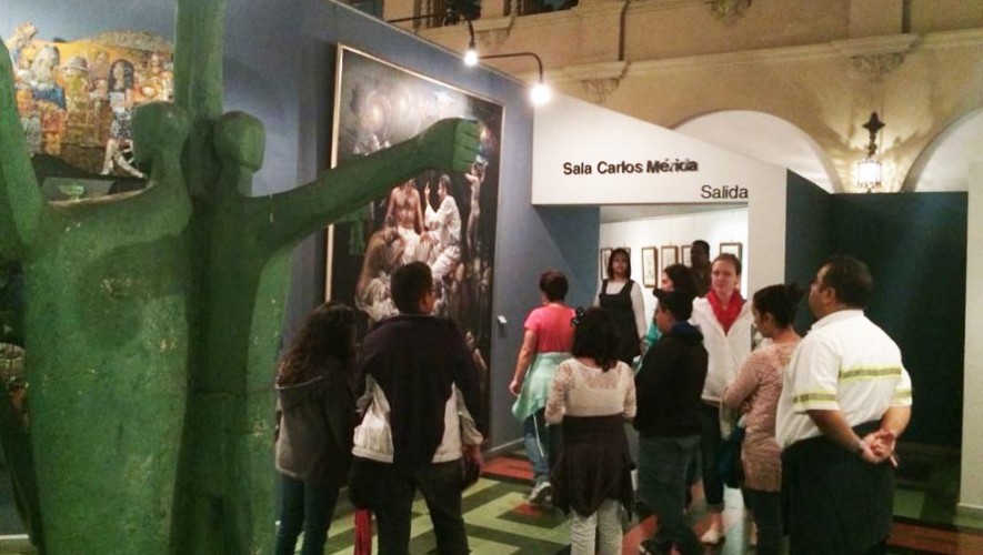 Una noche en la calle de los museos, abril 2017
