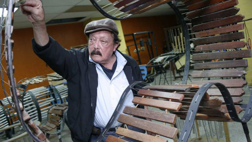 Joaquín Orellana, maestro guatemalteco,