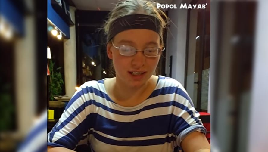 Alemana aprende palabras en idioma maya k’iche’ de Guatemala