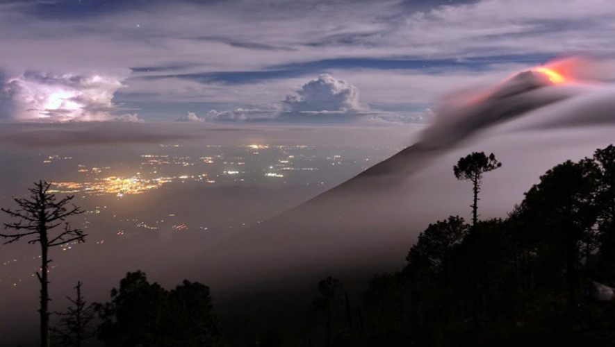Foto del Volcán de Fuego en Guatemala destaca en The Washington Post 2017