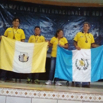 Guatemaltecos ganan 4 primeros lugares en Campeonato de Robótica 2017