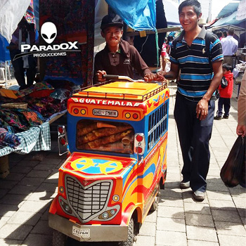 Joven crea carreta de helados en forma de camioneta en Chimaltenango