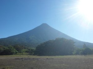 Ascenso a volcán de Agua, Alotenango