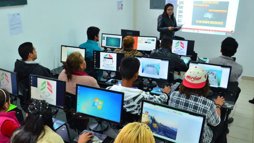 Cursos de vacaciones gratuitos en las Bibliotecas Virtuales de Guatemala