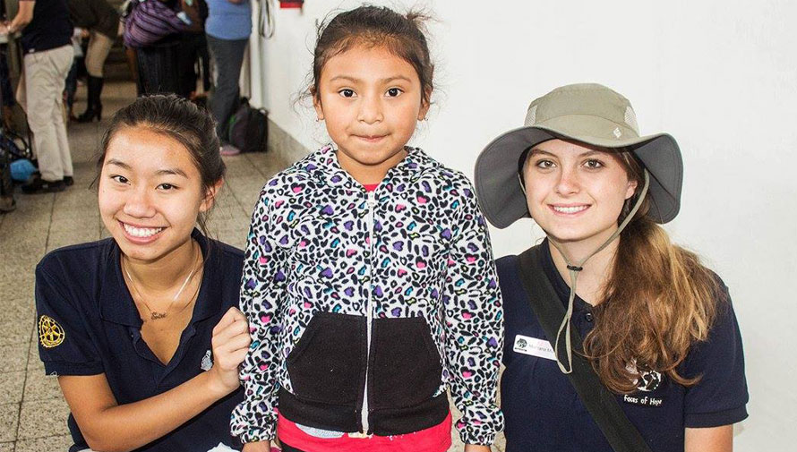 Jornadas de cirugía plástica a bajo costo para niños en Antigua Guatemala