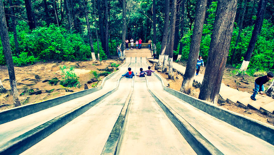 Resbaladeros gigantes y toboganes que existen en Guatemala