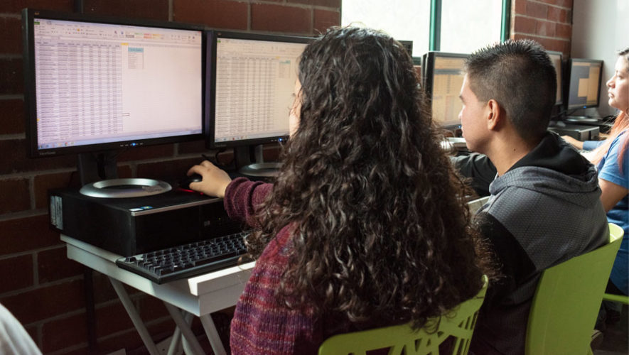 Programa Valentina busca capacitar a jóvenes guatemaltecos en 2018
