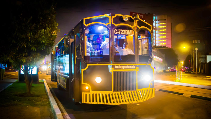 Viajes gratuitos en trolley a la Feria de Jocotenango