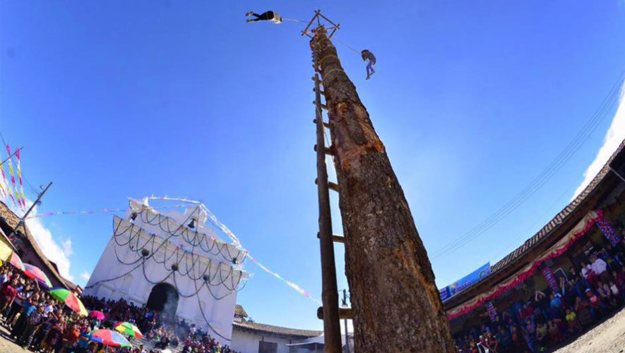 Chichicastenango celebra su fiesta patronal con la Danza del Palo Volador