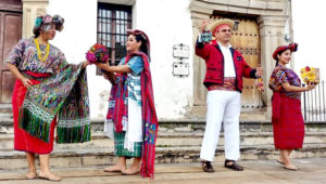 Desfile de trajes regionales en Antigua Guatemala | Agosto 2018