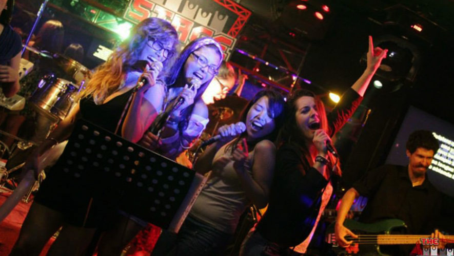 Karaoke de rock nacional con m&uacute;sica en vivo | Agosto 2018