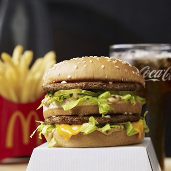 Big Mac celebra 50 años con edición limitada de MacMonedas en Guatemala
