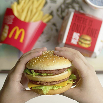 Big Mac celebra 50 años con edición limitada de MacMonedas en Guatemala