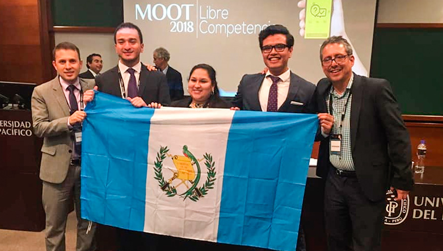 Equipo guatemalteco ganó el segundo lugar en Moot Competencia 2018 en Perú
