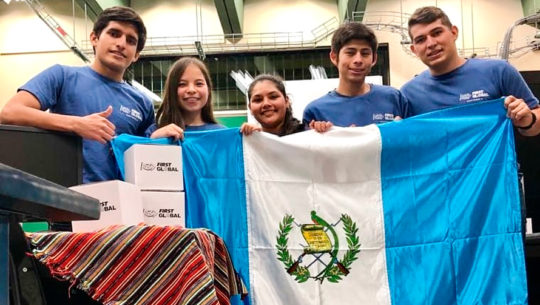Guatemaltecos participan en Olimpiada Internacional de Robótica en México, 2018