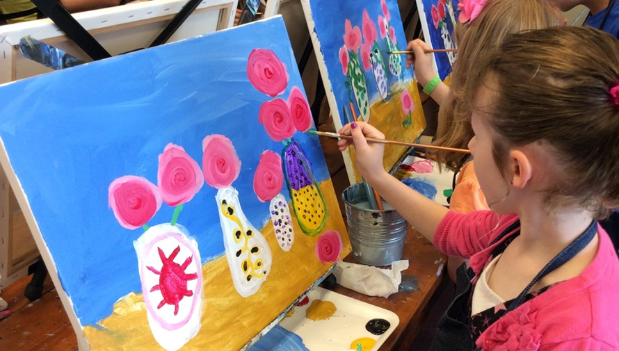 Taller de pintura gratuito para niños