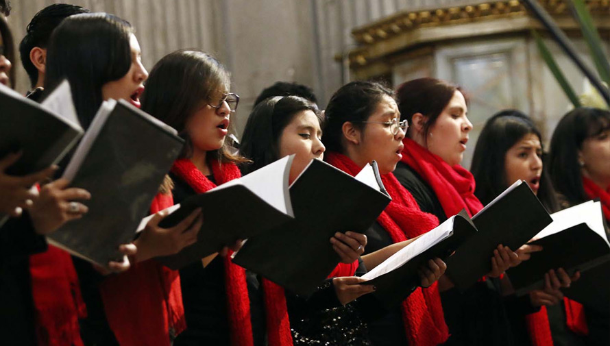 Concierto de canciones de Navidad por el Coro Nacional de Guatemala