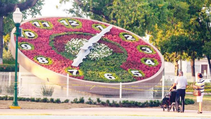 Guatemaltecos buscan construir el Reloj Monumental de Xela, 2018