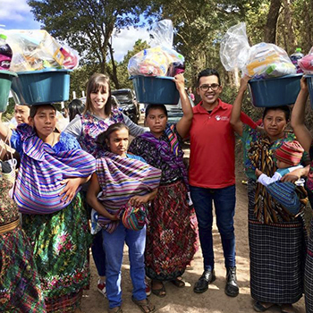 Ismael Cala visitó Guatemala por una buena causa