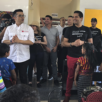Ismael Cala visitó Guatemala por una buena causa