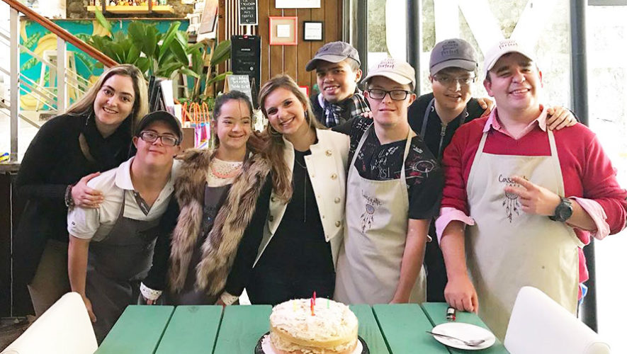 Café Consciente Restaurante en Guatemala da trabajo a jóvenes con capacidades diferentes