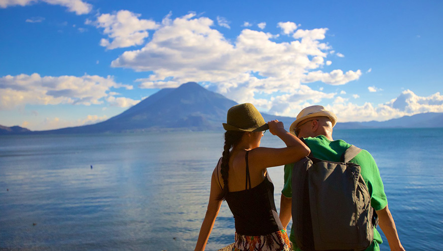 El Lago de Atitlán es una de las aventuras más románticas del mundo, según NatGeo