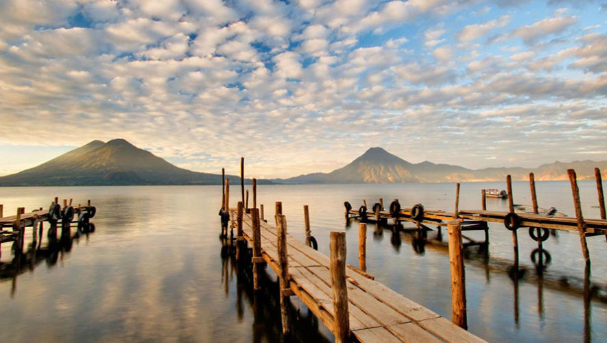 El Lago de Atitlán es una de las aventuras más románticas del mundo, según NatGeo