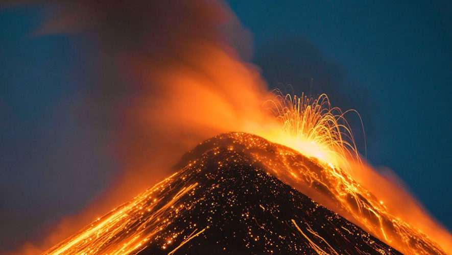 Foto del Volcán de Fuego en erupción fue destacada por NatGeo