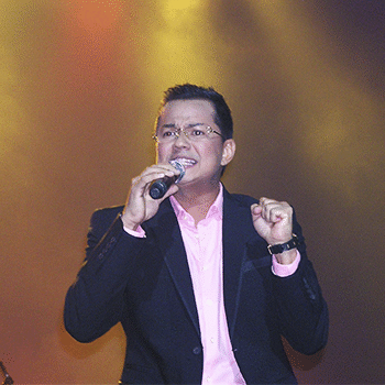 El cantante Charlie Zaa regresará a Guatemala en el 2018