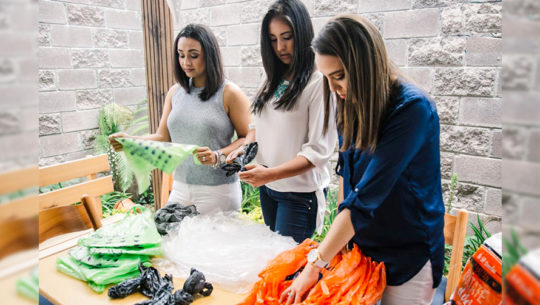 Namash, carteras elaboradas con bolsas plásticas por mujeres guatemaltecas