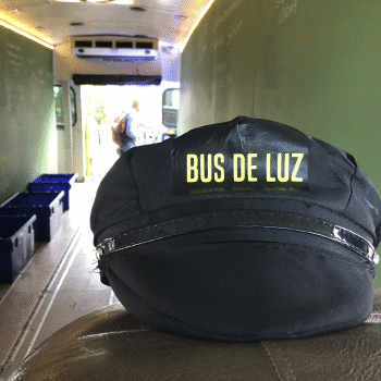 Bus de Luz llevará útiles escolares a niños en Guatemala
