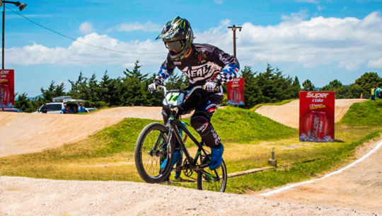 Cesar González alcanzó el top 10 del Ranking Mundial UCI de BMX 2019