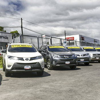 Autoferia de carros usados de Cofiño Stahl en Guatemala