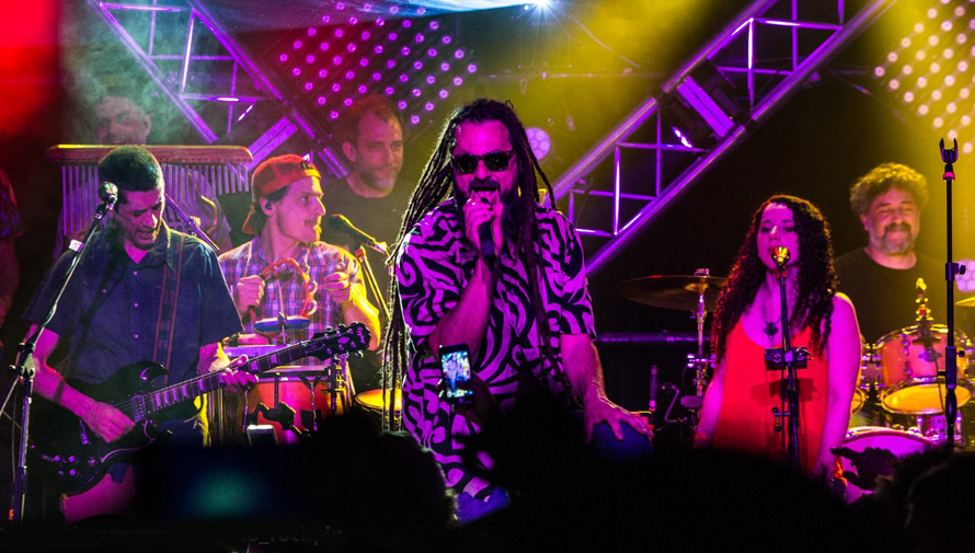 Concierto de Nonpalidece y otros artistas en Antigua Guatemala