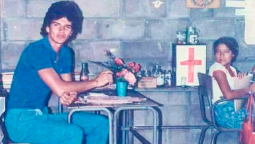 Ricardo Arjona recordó su época como maestro en una escuela de Guatemala